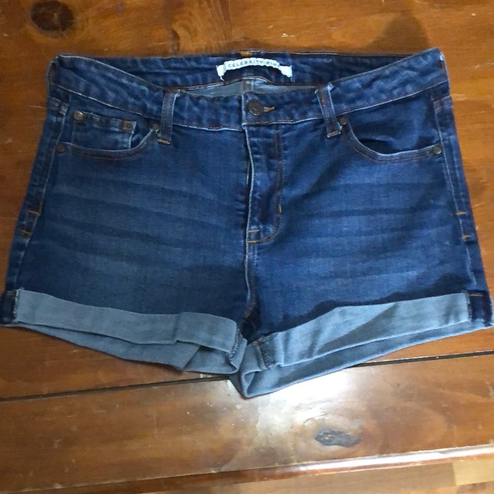 Medium wash jean shorts size 9/29 stretch waist like new